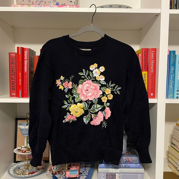 NWT Floral Appliqué Loft Sweater - Picture 2 of 4